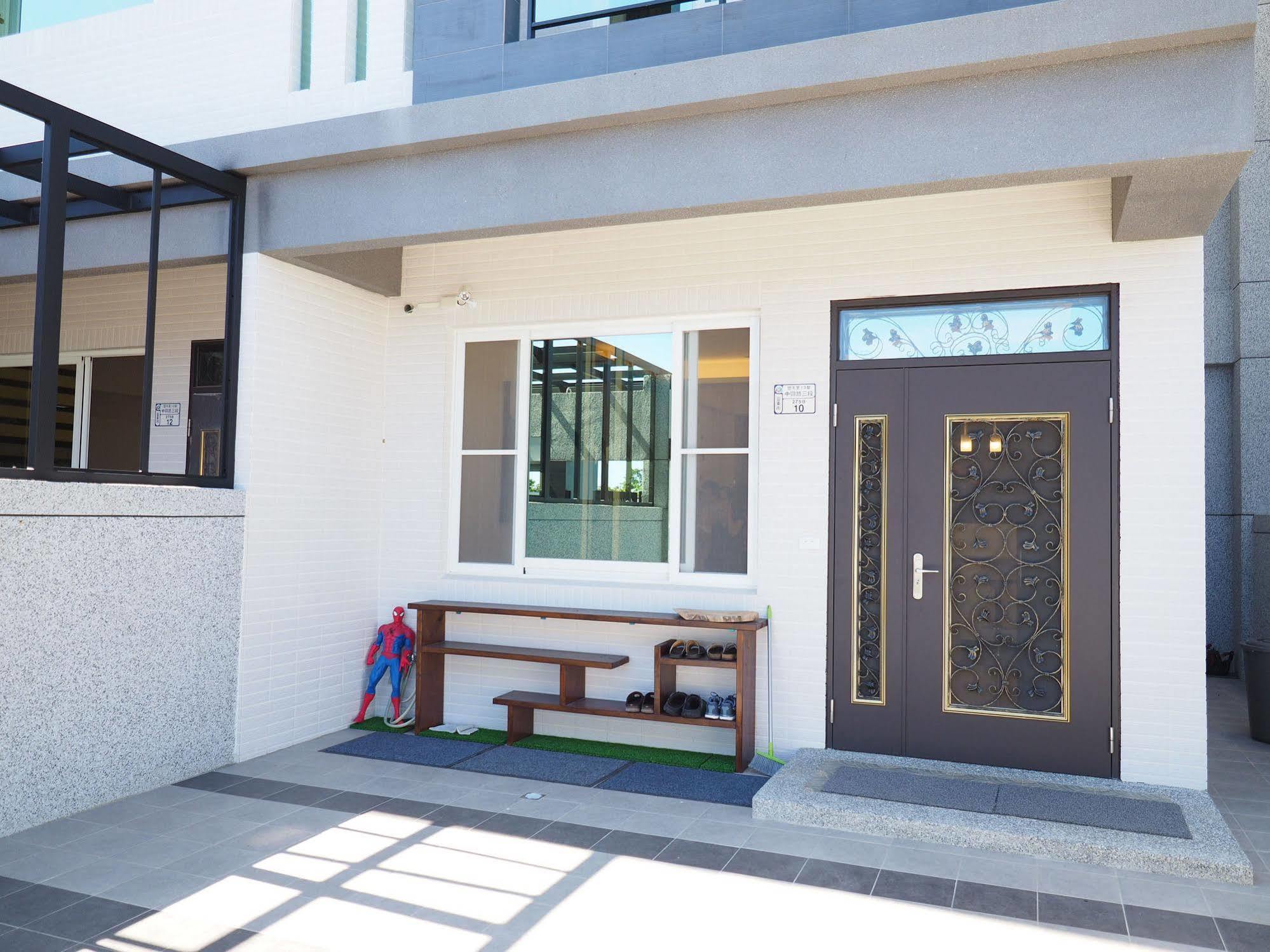 Love And Peace B&B Taitung Экстерьер фото