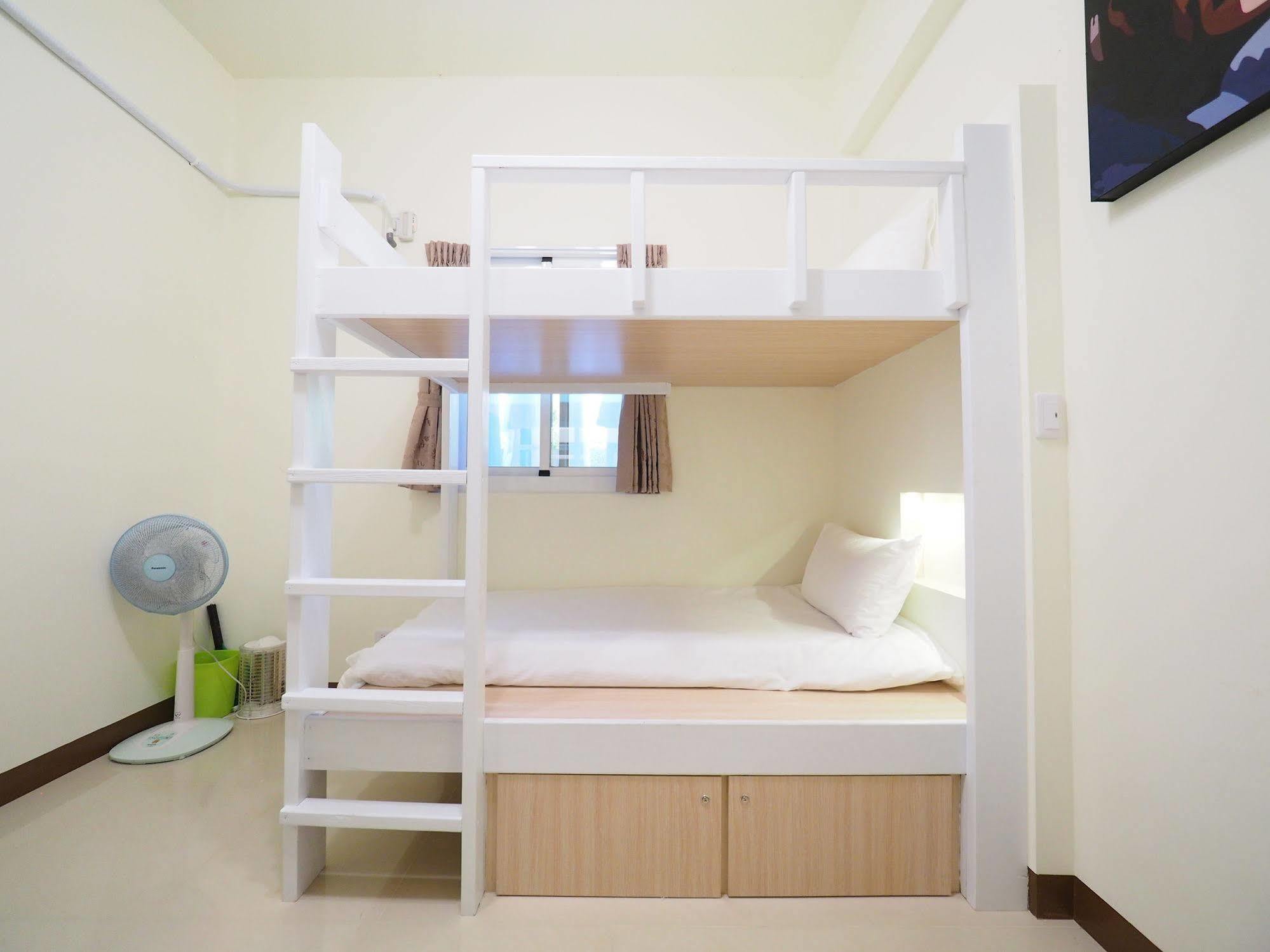 Love And Peace B&B Taitung Экстерьер фото